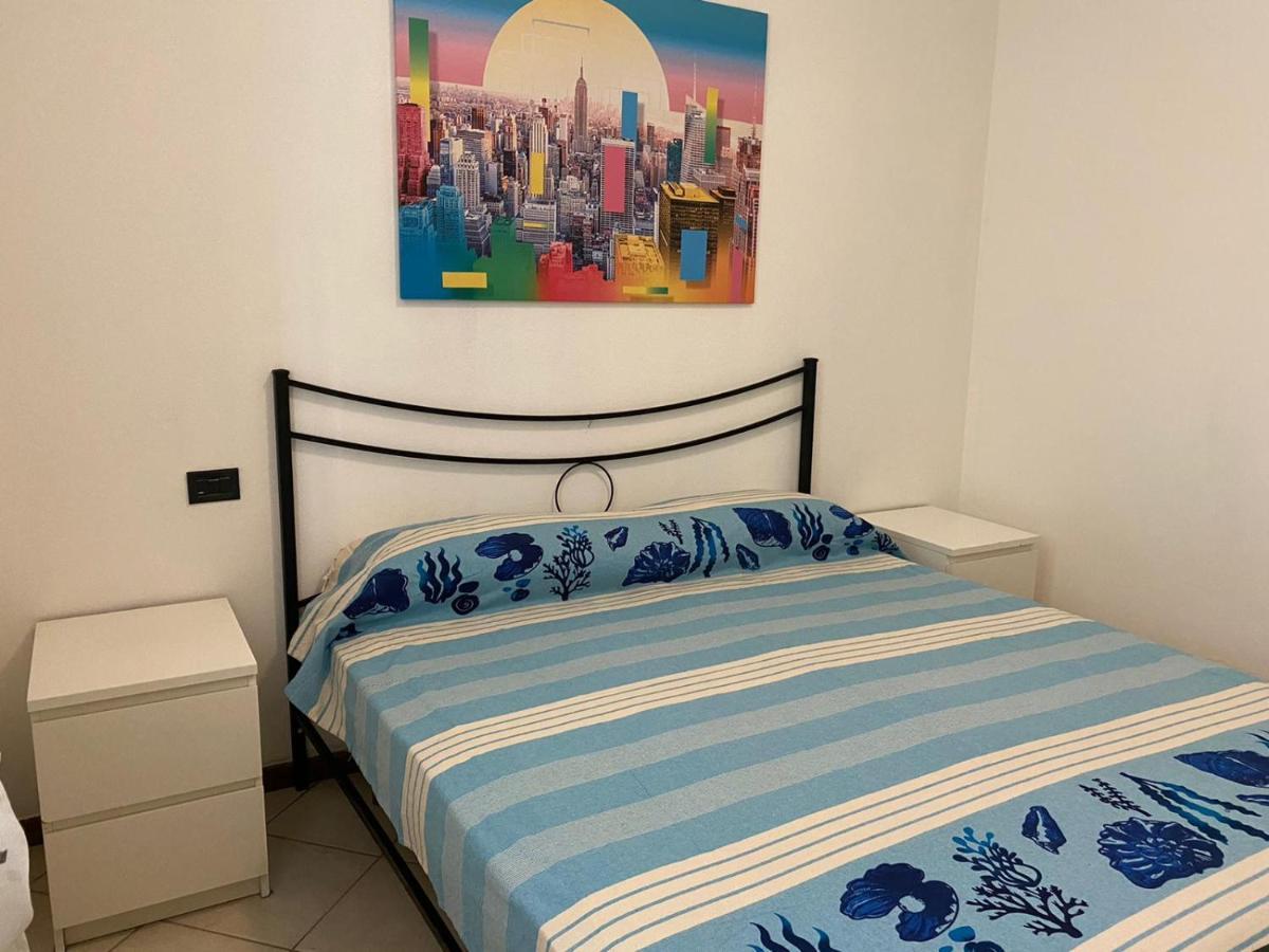 La Lanterna - Appartamenti In Residence Con Piscina Ντεζεντσάνο ντελ Γκάρντα Εξωτερικό φωτογραφία