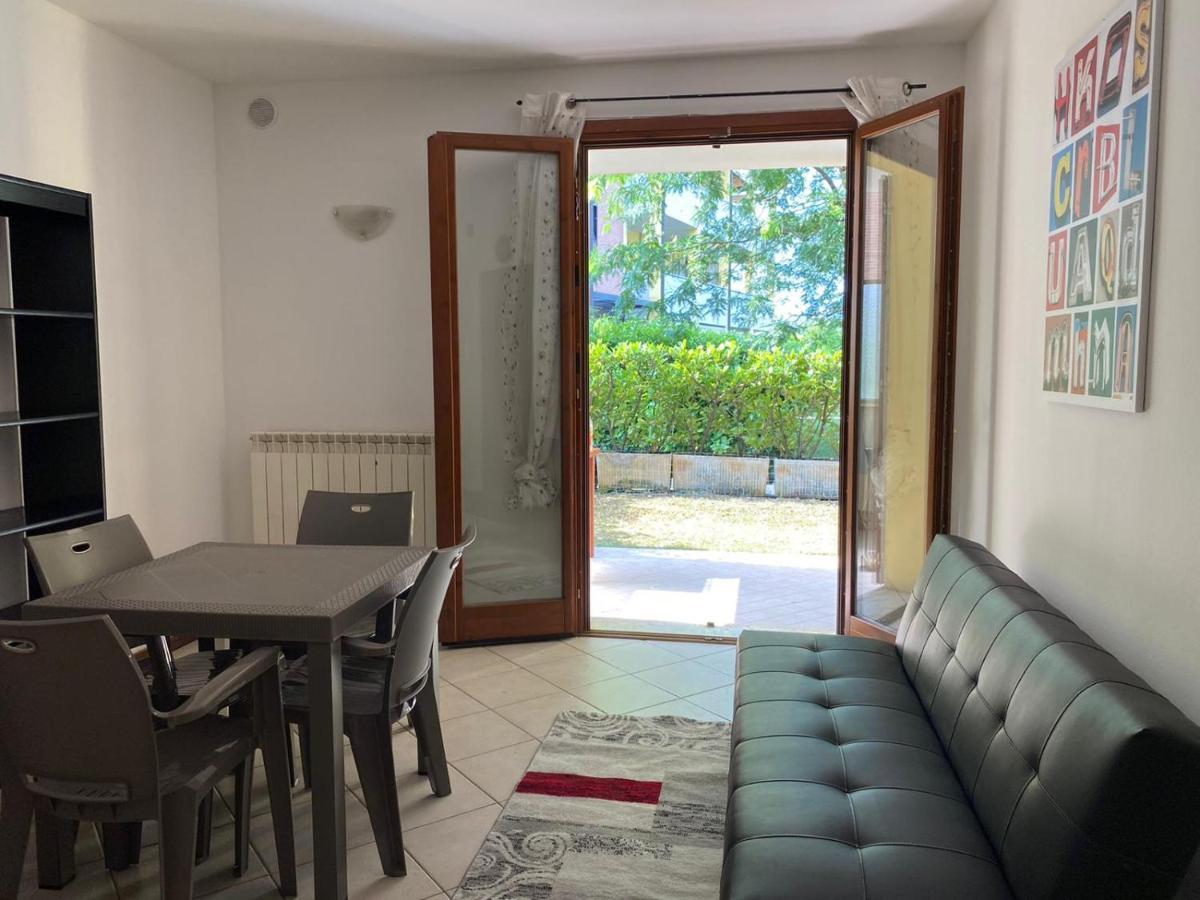 La Lanterna - Appartamenti In Residence Con Piscina Ντεζεντσάνο ντελ Γκάρντα Εξωτερικό φωτογραφία