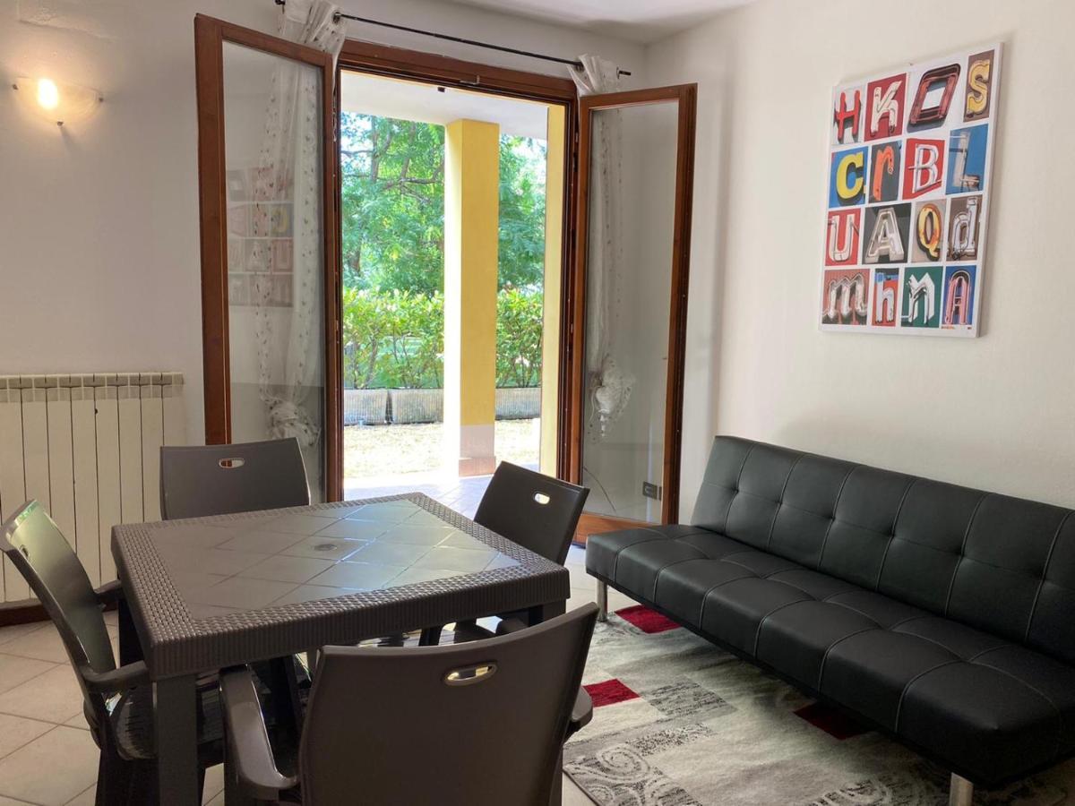 La Lanterna - Appartamenti In Residence Con Piscina Ντεζεντσάνο ντελ Γκάρντα Εξωτερικό φωτογραφία