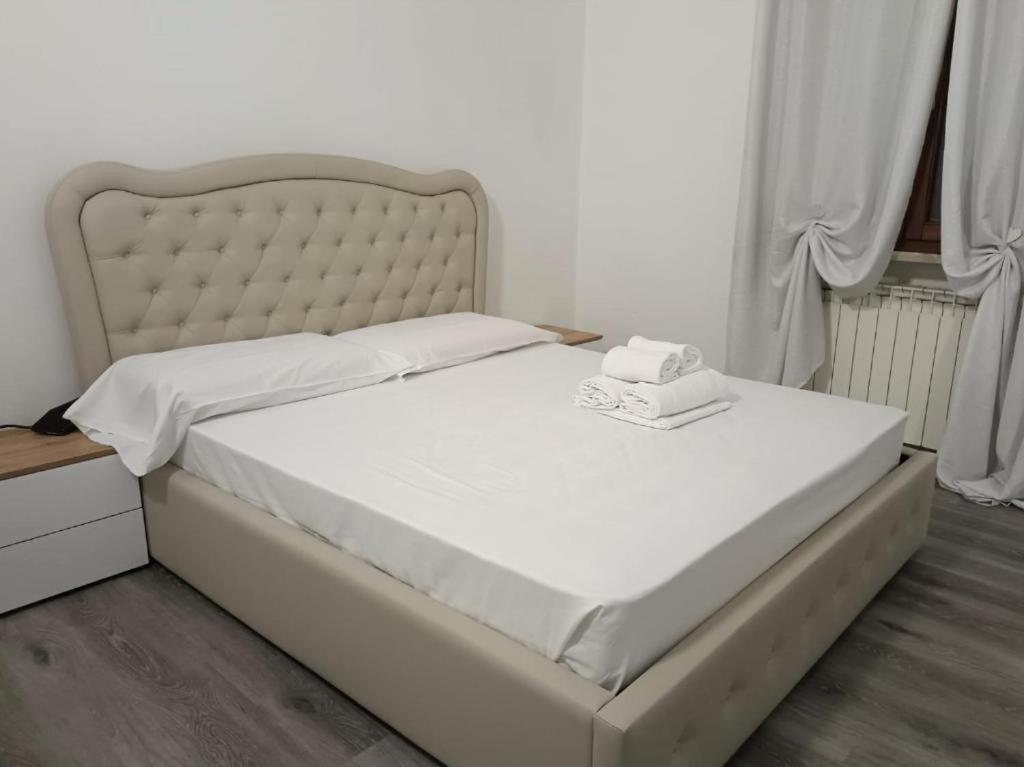 La Lanterna - Appartamenti In Residence Con Piscina Ντεζεντσάνο ντελ Γκάρντα Εξωτερικό φωτογραφία