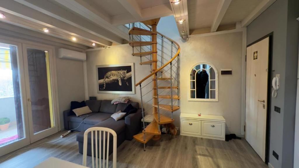 La Lanterna - Appartamenti In Residence Con Piscina Ντεζεντσάνο ντελ Γκάρντα Εξωτερικό φωτογραφία