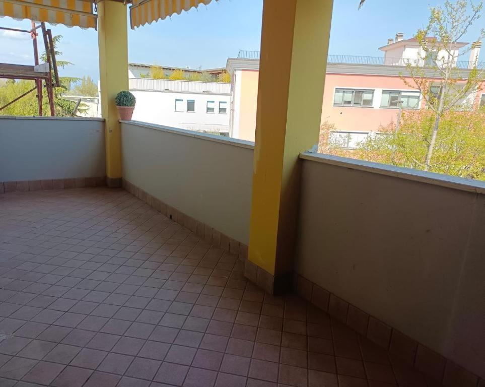 La Lanterna - Appartamenti In Residence Con Piscina Ντεζεντσάνο ντελ Γκάρντα Εξωτερικό φωτογραφία