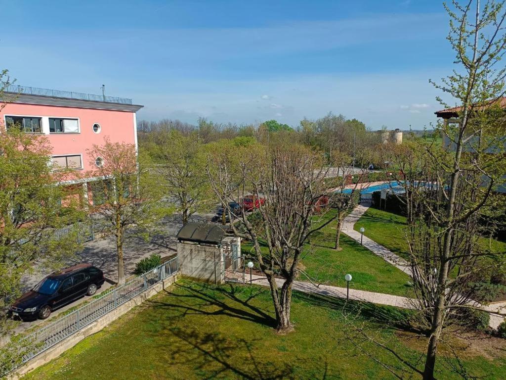 La Lanterna - Appartamenti In Residence Con Piscina Ντεζεντσάνο ντελ Γκάρντα Εξωτερικό φωτογραφία